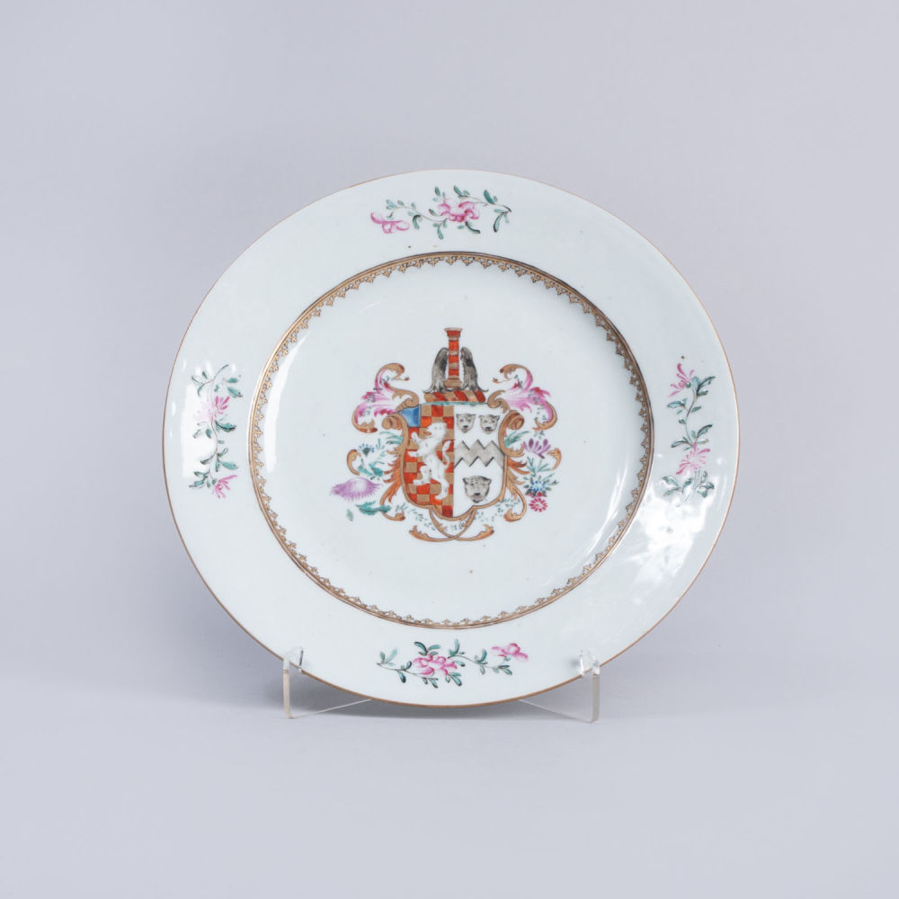 Prato em porcelana da China